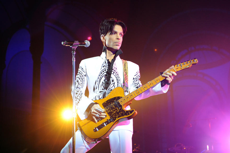 <p>Oldest album to rank No. 1 on the Billboard 200. The Very Best of Prince was nearly 15 years old when it topped the chart in 2016, following Prince’s death. Also: Most albums on the Billboard 200 simultaneously (19). And: Most albums in the top 10 simultaneously (five). (Photo: BERTRAND GUAY/AFP/Getty Images) </p>