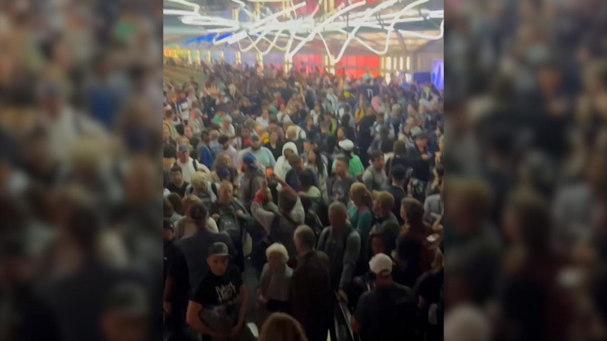 Video shows passengers sheltering in place at Chicago airports due to