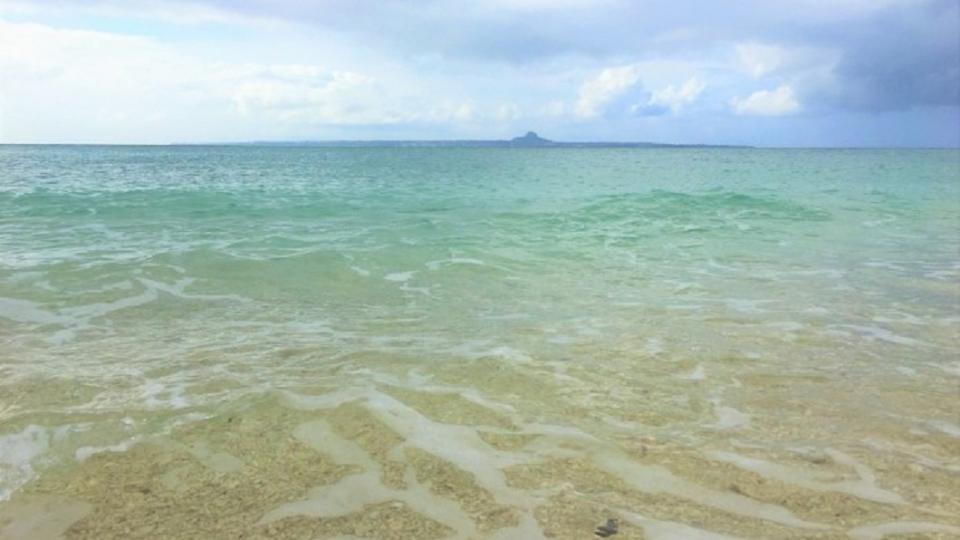 沖繩北部景點推薦-瀨底海灘。（圖／Tripbaa趣吧！亞洲自由行專家）