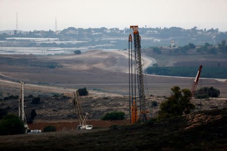 FILE PHOTO - Drills are seen on the Israeli side of the Northern Gaza border near kibbutz Nir Am, Israel August 23, 2016. REUTERS/Amir Cohen/File Photo