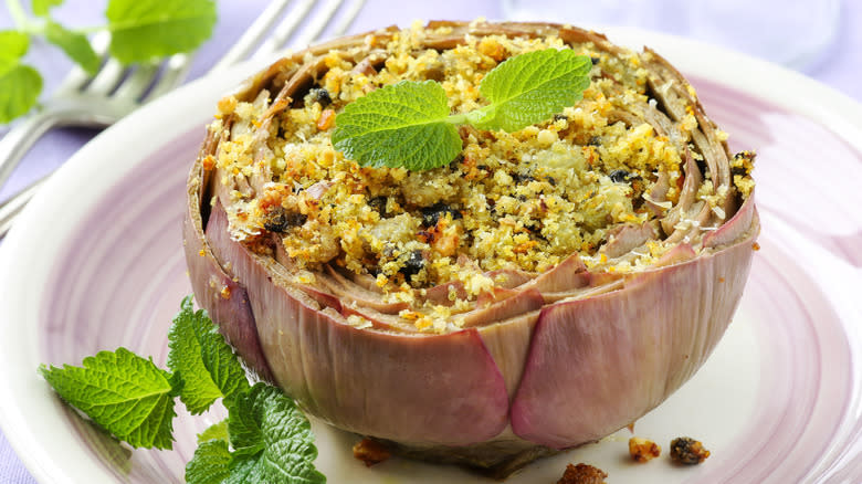 Artichoke stuffed with breadcrumbs