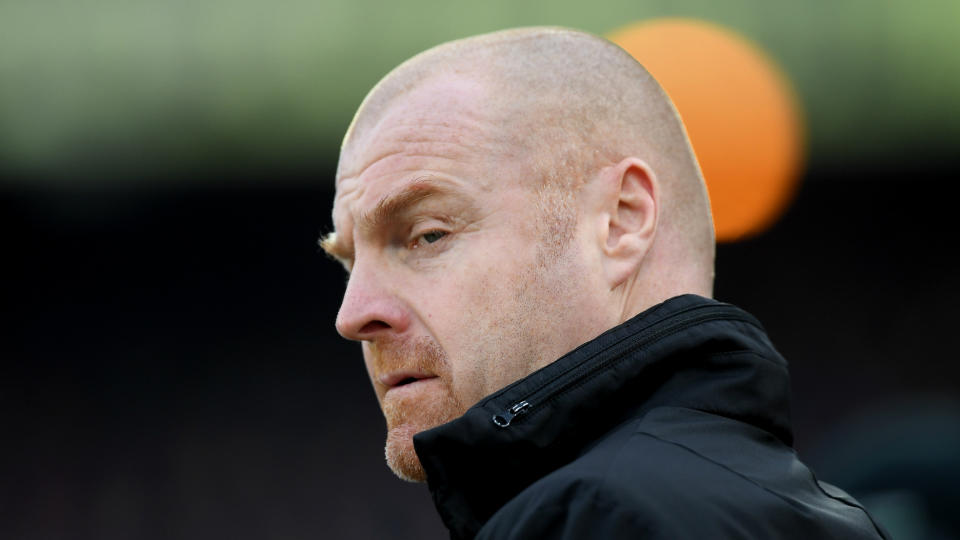 Burnley have confirmed manager Sean Dyche, Ian Woan and first-team coach Tony Loughlan have signed new contracts.