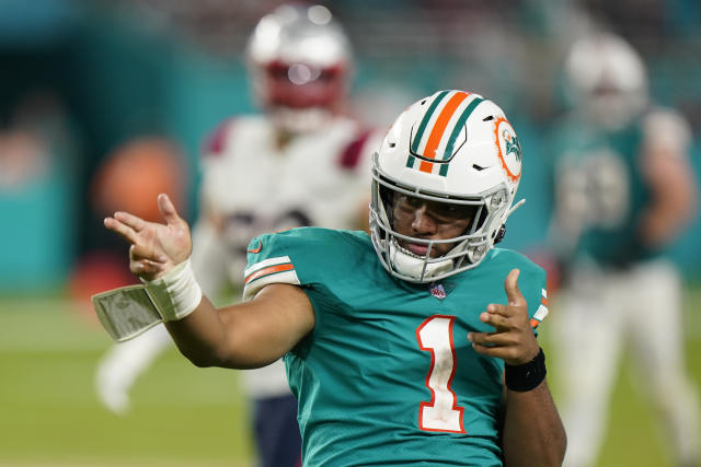 Dolphins end 9-8 with 33-24 win over Patriots, face big offseason