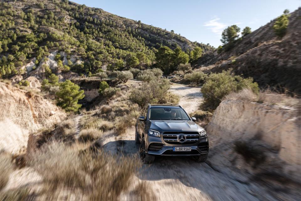 <p>And it comes with the <a href="https://www.caranddriver.com/news/a22652191/watch-this-2020-mercedes-benz-gle450-free-itself-from-a-sand-pit/" rel="nofollow noopener" target="_blank" data-ylk="slk:GLE's same, bizarre bouncing function;elm:context_link;itc:0;sec:content-canvas" class="link ">GLE's same, bizarre bouncing function</a> that purports to help it get unstuck from soft surfaces. All GLSs come with all-wheel drive, but a two-speed transfer case is available on the GLS580.</p>