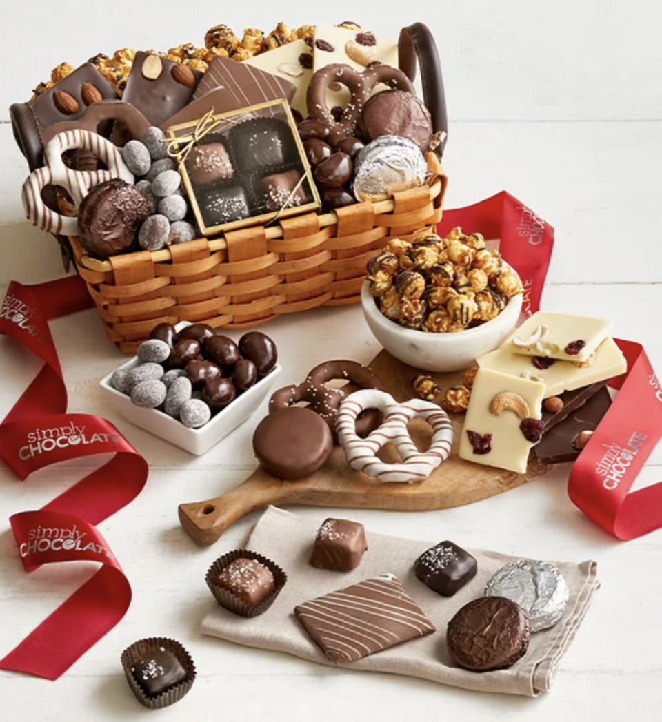 <p><a href="https://www.simplychocolate.com/simply-chocolate-splendid-sweets-basket-163490" rel="nofollow noopener" target="_blank" data-ylk="slk:Shop Now;elm:context_link;itc:0;sec:content-canvas" class="link ">Shop Now</a></p><p>Simply Chocolate Splendid Sweets Basket</p><p>$59.99</p><p>simplychocolate.com</p><span class="copyright">Simply Chocolate</span>