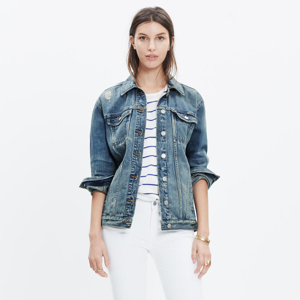 <a href="https://www.madewell.com/madewell_category/DENIMBAR/moredenim/PRDOVR~C5791/C5791.jsp?color_name=Jessie-Wash&amp;srcCode=MWGGBS00002_99103951127_184289207_11033999927_77447938328_c_pla_online__pla-77447938328_9004058&amp;sisearchengine=197&amp;siproduct=C5791&amp;noPopUp=true&amp;gclid=CMG37uPYgs8CFUdbhgod1qYF3g&amp;gclsrc=aw.ds" target="_blank">Madewell</a> Oversized Denim Jacket, $128