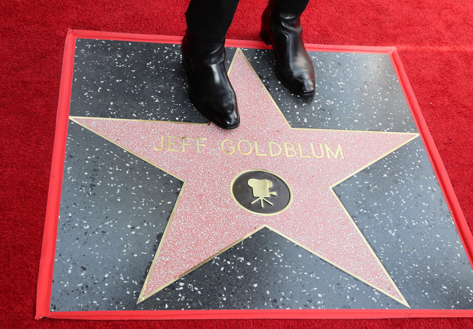 Jeff Goldbloom steps on his star