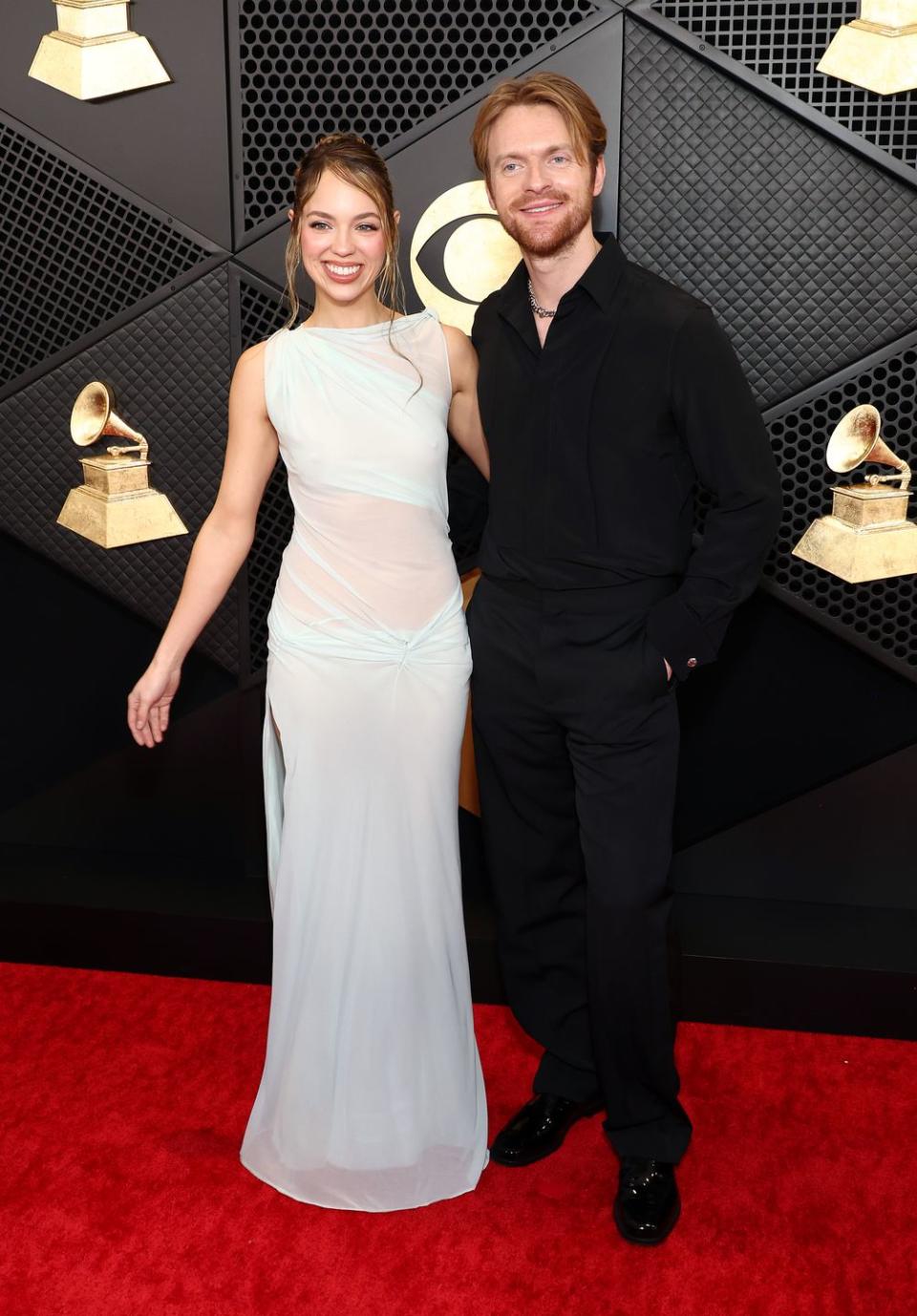 finneas and claudia sulewski at 66th grammy awards