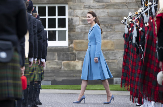 FOTOS| Kate Middleton y sus cuatro cambios de ropa en un solo día