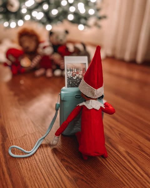 <p>Another creative elf gets snap happy by gathering some of the other teddies to take a festive photograph in front of the tree. </p><p><a href="https://www.instagram.com/p/Clxac1BNYh5/" rel="nofollow noopener" target="_blank" data-ylk="slk:See the original post on Instagram;elm:context_link;itc:0" class="link ">See the original post on Instagram</a></p>