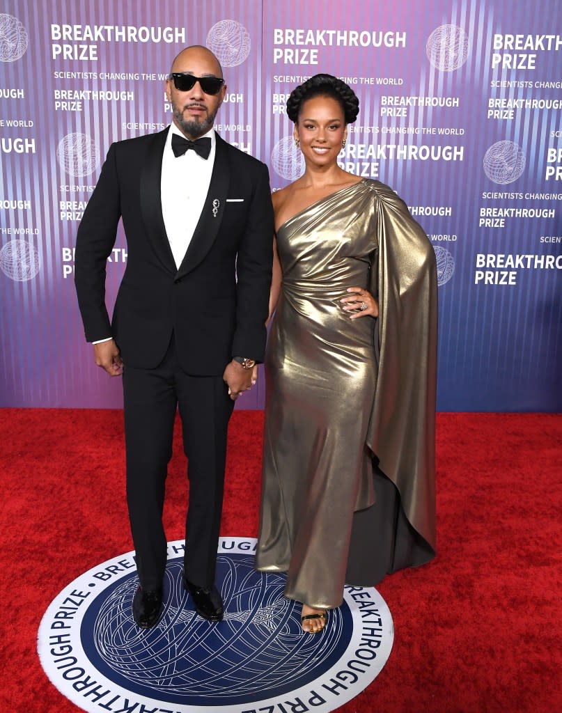 LOS ANGELES, CALIFORNIA - APRIL 13: Swizz Beatz, Alicia Keys arrives at the 10th Annual Breakthrough Prize Ceremony at Academy Museum of Motion Pictures on April 13, 2024 in Los Angeles, California.