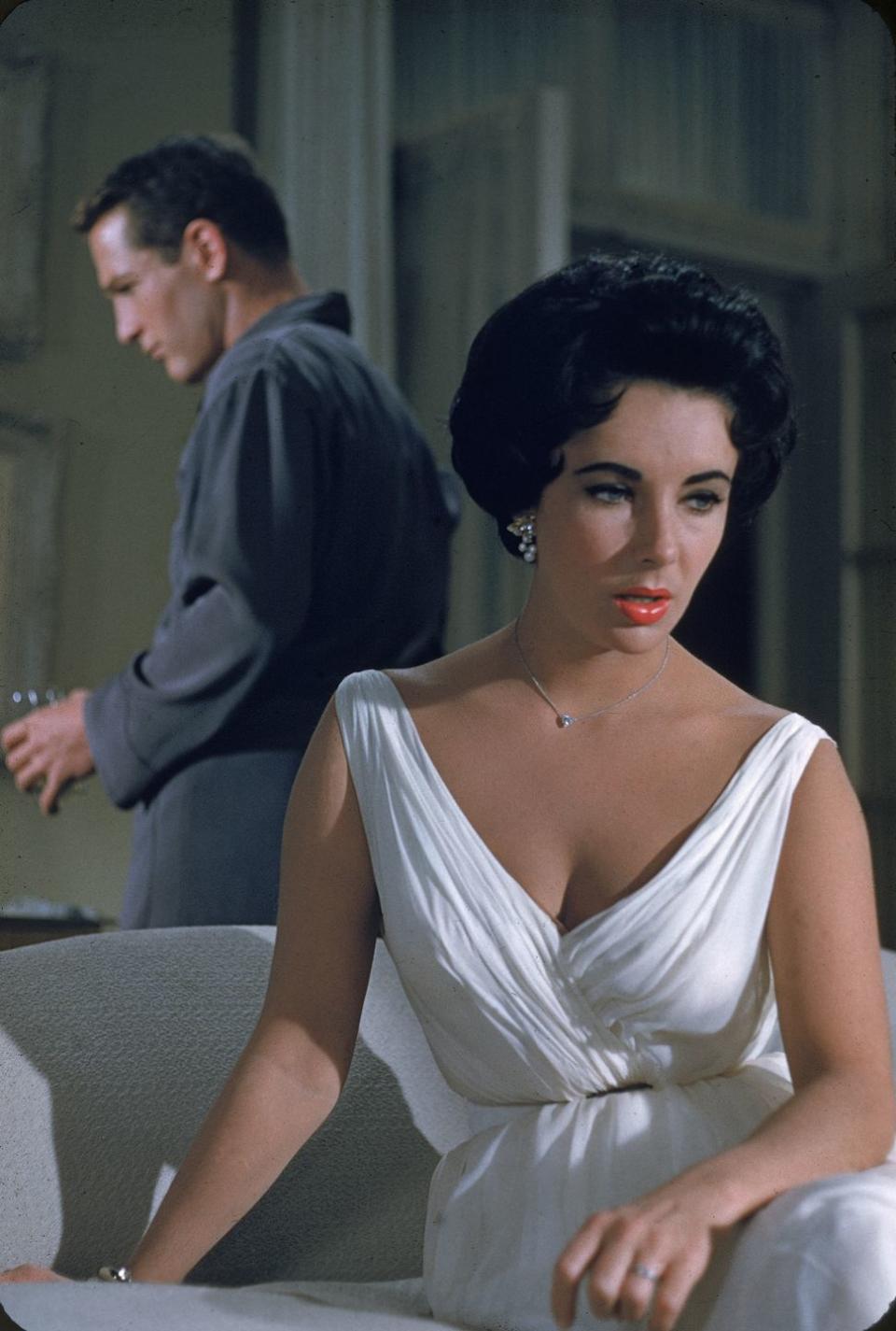 Elizabeth Taylor's diamond solitaire necklace & pearl earrings in <i>Cat on a Hot Tin Roof</i> (1958)