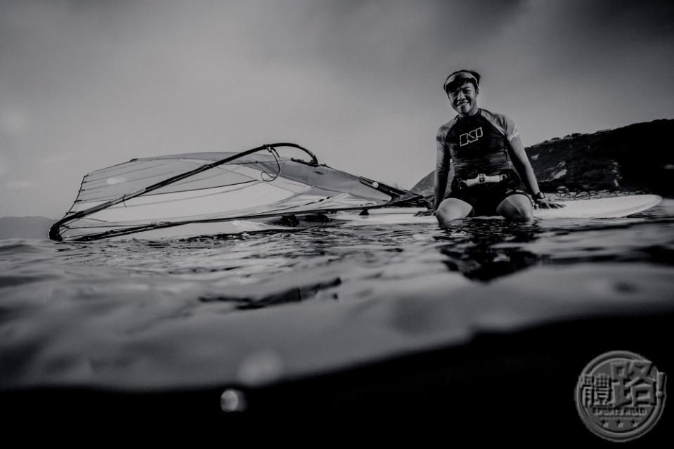 sonialo_losinlam_windsurfing_2E4A2247_ourroadtorio_rio2016_20160716