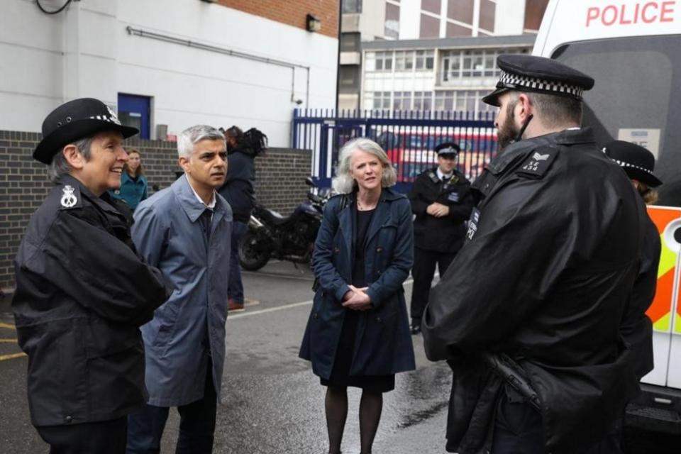 Sadiq Khan meets Dame Cressida Dick at Lewisham Police Station today  (Mayor of London)