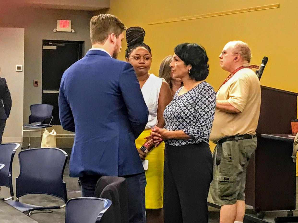 State Rep. Elizabeth Hernandez, D-Cicero, (center) will now lead the Democratic Party of Illinois following Saturday's vote.