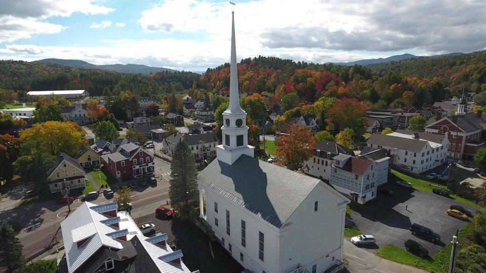 Stowe, Vt., just one of the 251 destinations for members of Vermont's 251 Club. (Actually, make that 252.) / Credit: CBS News