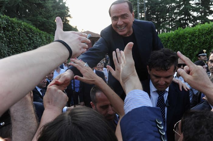 Silvio Berlusconi en su residencia de Villa San Martino