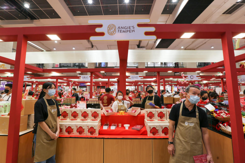 Takashimaya CNY Fair 16 - Angie's Tempeh