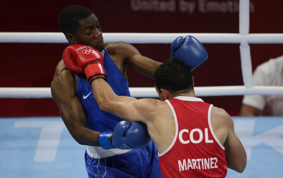 El boxeador colombiano Céiber Ávila derrotó a Evaristo Mulenga de Zambia en un combate que lo clasificó a los cuartos de final de la categoría de peso pluma en boxeo masculino de los Juegos Olímpicos. (Foto: Reuters)