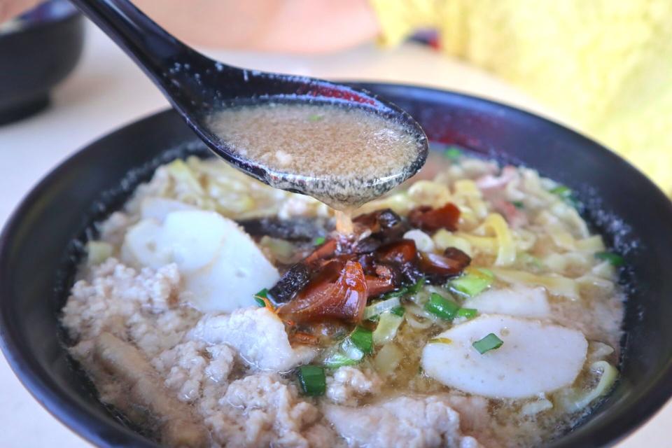 best rated bak chor mee - soup