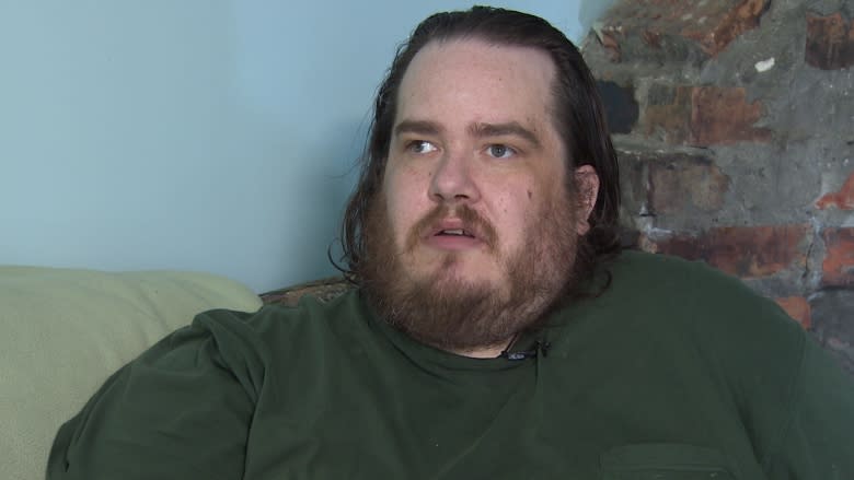 Hundreds wait for weight loss surgery in N.L.: Eastern Health