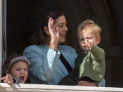 Francesco fue el niño mimado de la ceremonia, ya que también estuvo en brazos de su abuela saludando a los asistentes. (Foto: Arnold Jerocki / Getty Images)