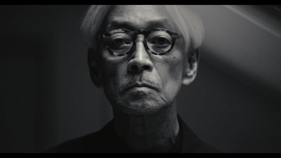 坂本龍一