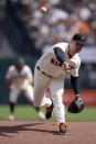 San Francisco Giants starting pitcher Anthony DeSclafani delivers against the Atlanta Braves during the first inning of a baseball game, Sunday, Sept. 19, 2021, in San Francisco. (AP Photo/D. Ross Cameron)