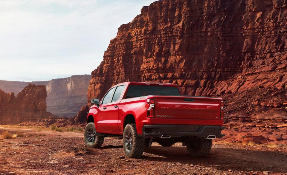 <p>No matter the cab configuration, every 2019 Silverado gets a larger bed that offers almost seven inches of extra floor width. An available power-operated tailgate is new and allows consumers to open and close the tailgate via the key fob or a cabin-mounted button.</p>