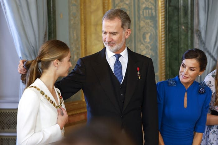 La princesa Leonor junto a sus padres, los reyes Felipe y Letizia