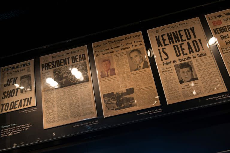 Los Archivos Nacionales de EE. UU. publicaron el 15 de diciembre de 2022 un nuevo tesoro de archivos relacionados con el asesinato del presidente John F. Kennedy en noviembre de 1963. Se hicieron públicos un total de 12.879 documentos, dijeron los archivos, pero la Casa Blanca bloqueó la publicación de miles más, citando preocupaciones de seguridad nacional.