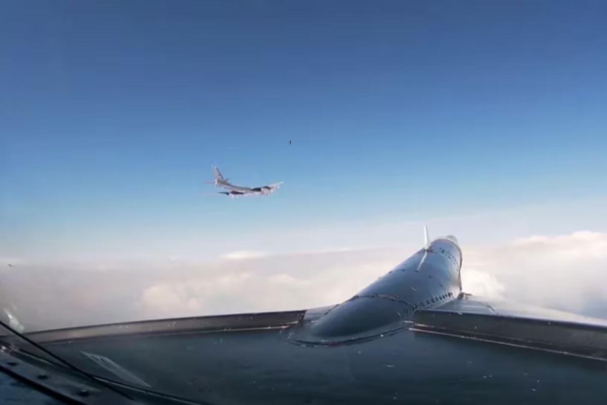 US fighter jets intercepted Russian nuclear-capable bombers near Alaska: video