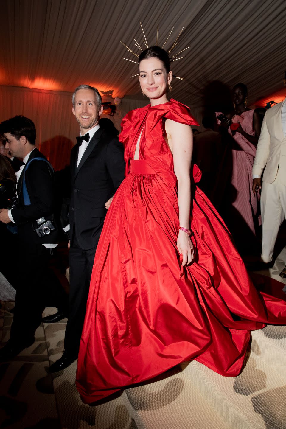 heavenly bodies fashion  the catholic imagination costume institute gala departures