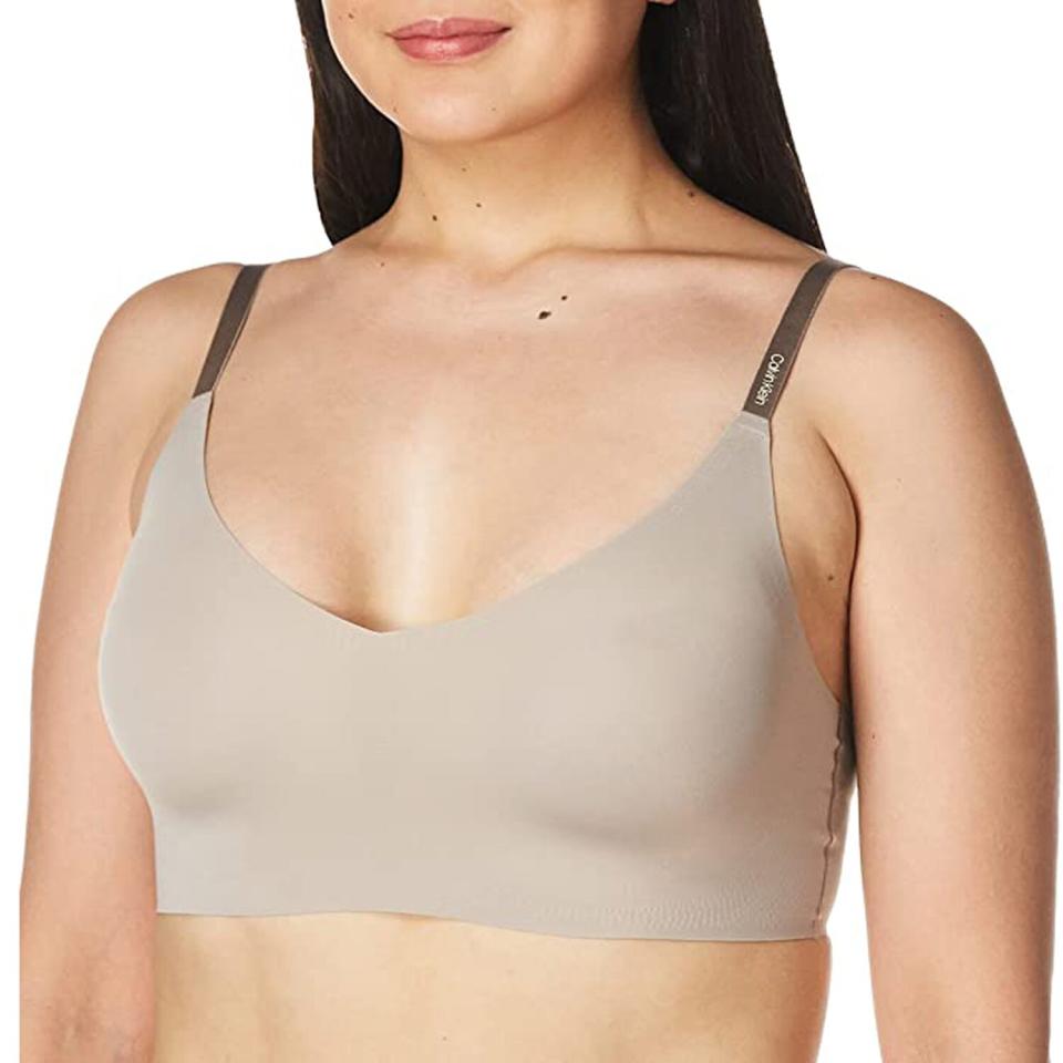 Calvin Klein Women's Invisibles Comfort Lightly Lined Seamless Wireless Triangle Bralette Bra