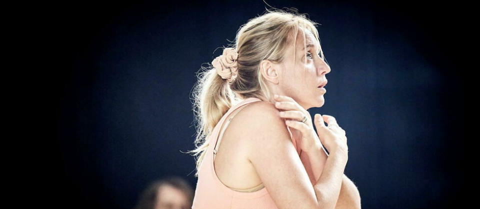 Créé à Châteauvallon-Liberté, Scène nationale de Toulon, le spectacle de Sébastien Davies met en scène la comédienne Ludivine Sagnier.  - Credit:Christophe Raynaud de Lage