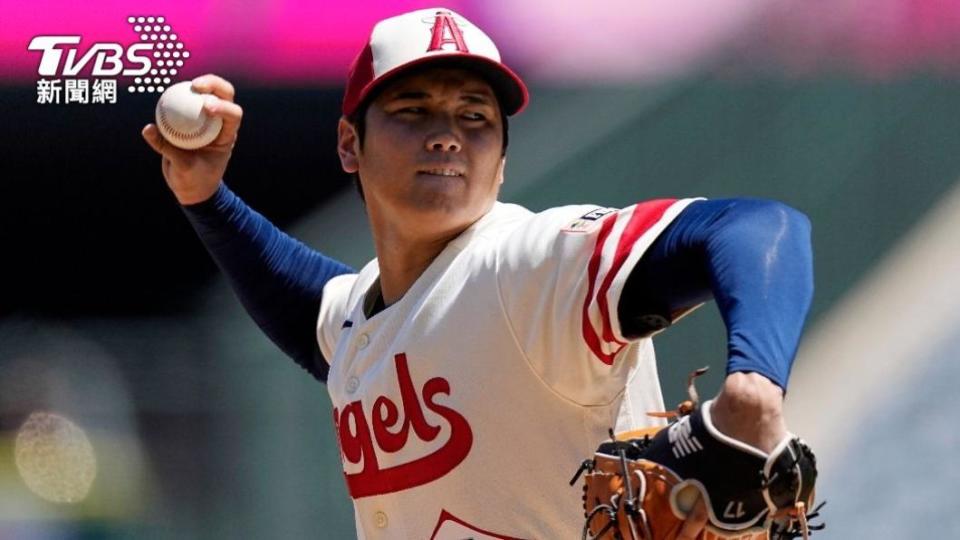 二刀流球星大谷翔平因右手肘尺骨側副韌帶撕裂傷，本季將不會再登板投球。（圖／達志影像美聯社）