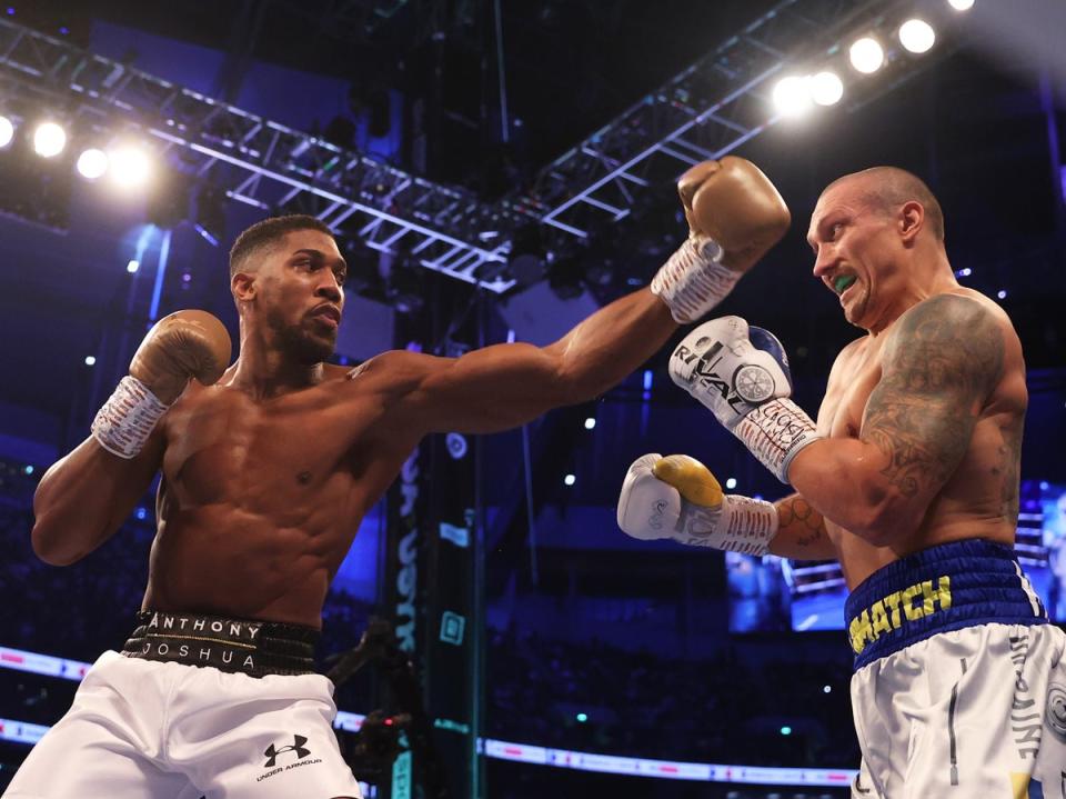Oleksandr Usyk (right) outpointed Anthony Joshua last year in a heavyweight title fight (Getty Images)