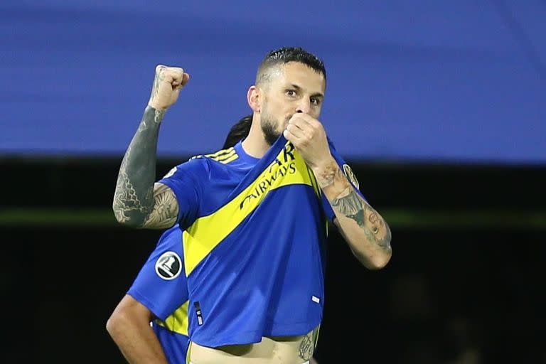 Darío Benedetto marcó el 1-1 en el día de su cumpleaños 32; con el gol del centrodelantero a Corinthians, Boca mantiene claras las posibilidades de clasificación por la Copa Libertadores.