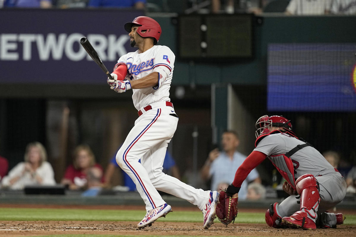 Surging Cardinals win with Willson Contreras behind the plate, equal  highest run total since 2000 