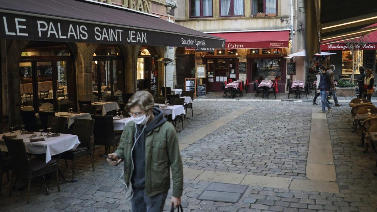 In Frankreich wurden annähernd 27.000 Neu-Infektionen innerhalb von 24 Stunden gemeldet.