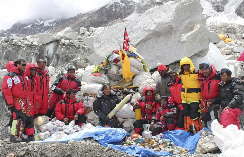 <p>NAMGYAL SHERPA/AFP/Getty Images</p>