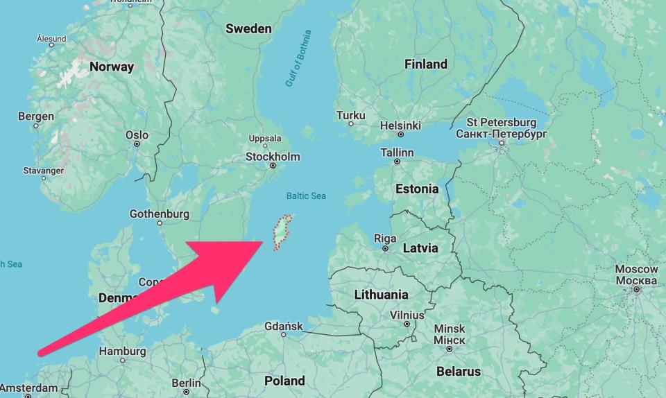 A map showing several Baltic states around the Baltic Sea, with an arrow pointing to the Swedish island of Gotland.