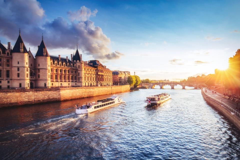 Walks along the Seine during sunset are a great way to end a busy day in Paris (Getty Images/iStockphoto)