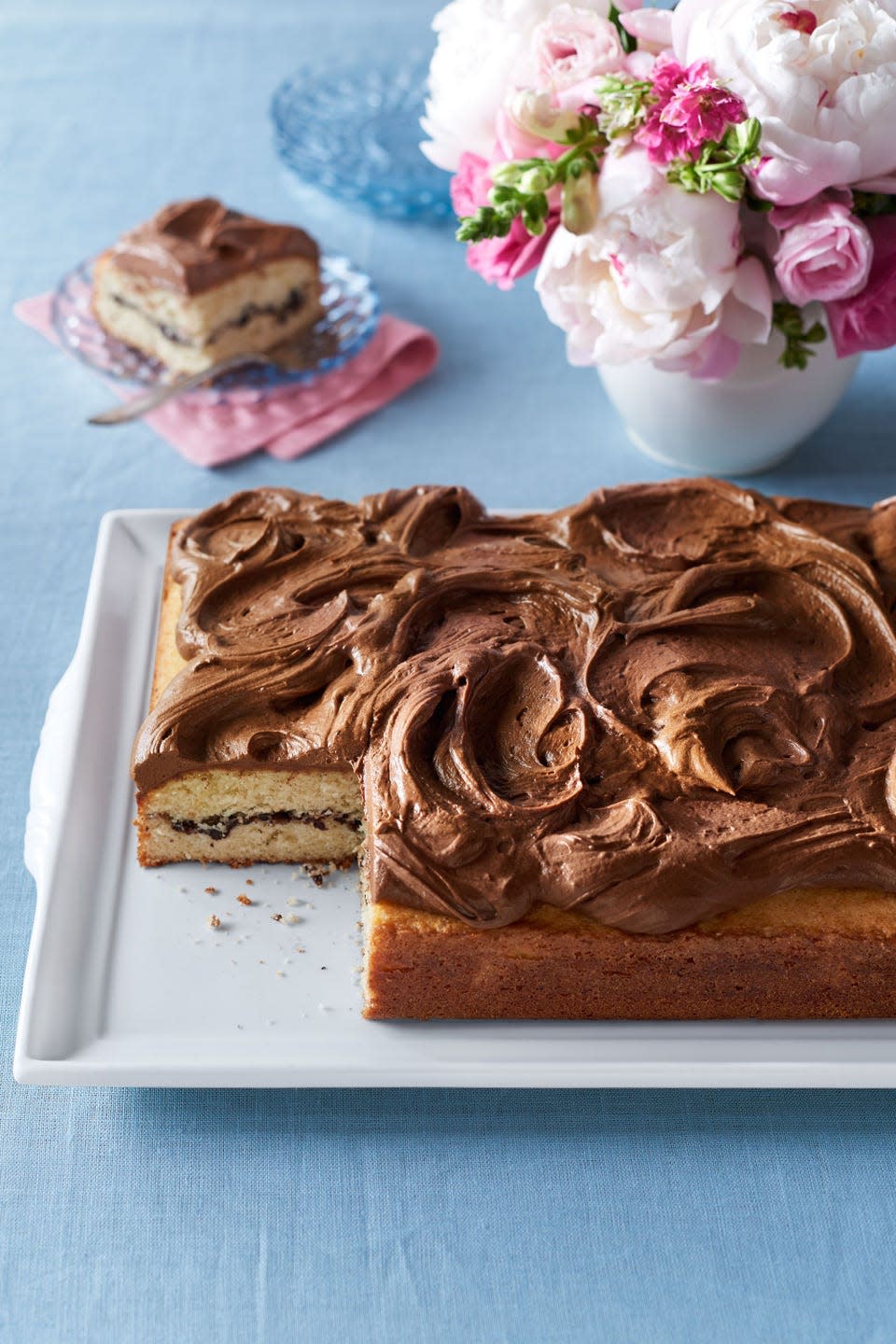 Vanilla Sheet Cake with Chocolate-Cinnamon Filling