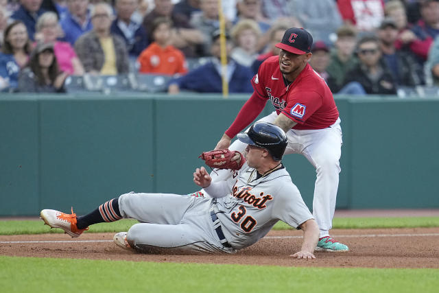 Detroit Tigers lock up 2nd place in Central with 8-0 win vs. Cleveland