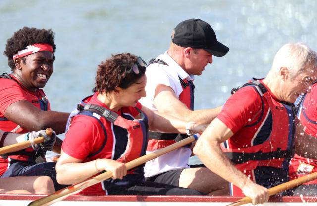 A royally British Dragon! William WINS dragon boat race with mixed gender  crew in Singapore and is praised as a 'natural' by his team (before  admitting he was 'terrified' of getting his