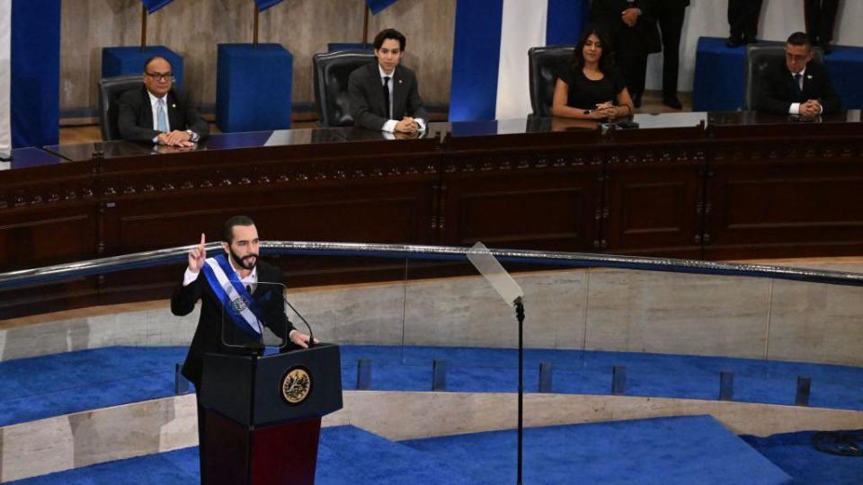 Bukele en la Asamblea Legislativa