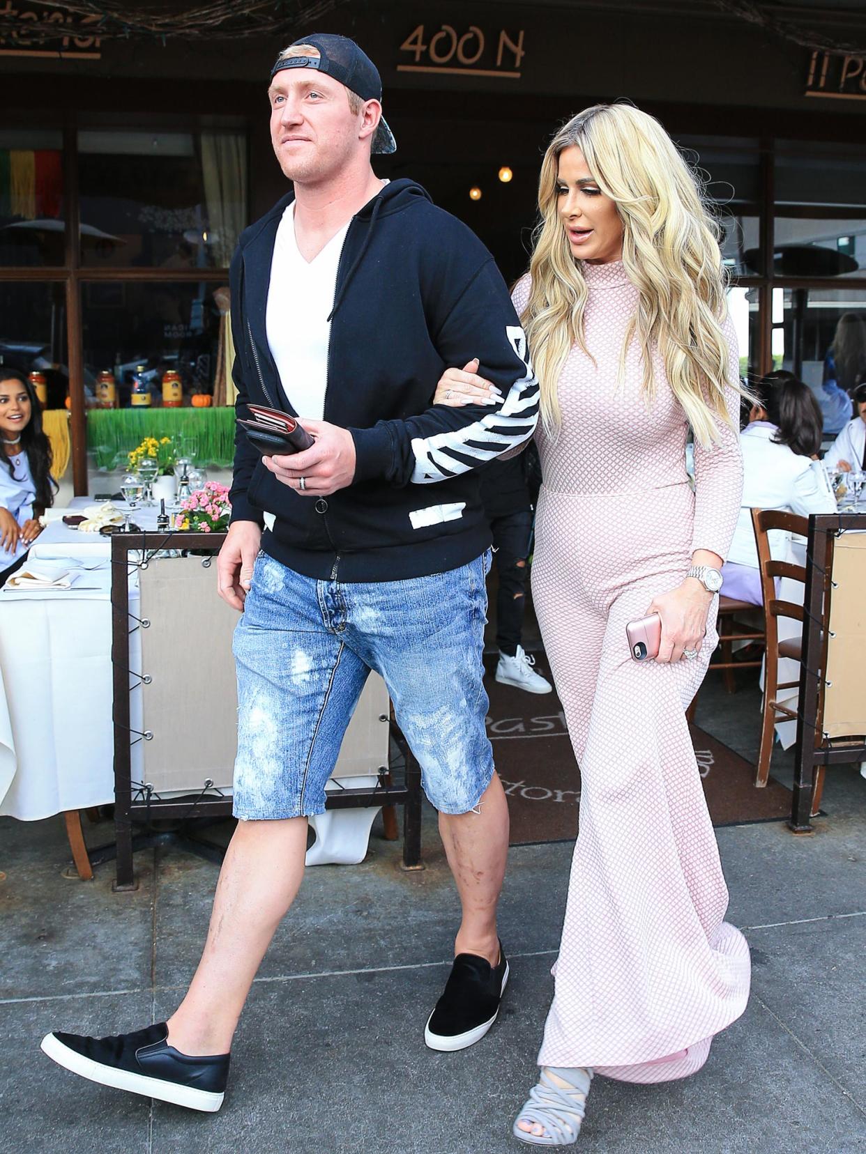 Kroy Biermann s Lawyer Denies Plans for Him to Reconcile With Estranged Wife Kim Zolciak-Biermann 317