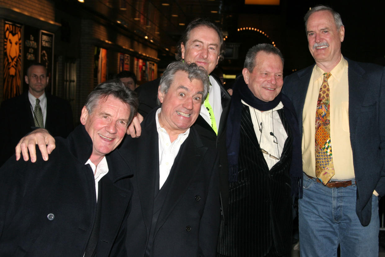 Michael Palin, Terry Jones, Eric Idle, Terry Gilliam y John Cleese de los Monty Python cuando todavía formaban un grupo unido. (Foto de Bruce Glikas/FilmMagic)