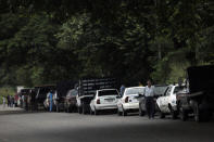 Motorists queue for gas near a gas station of the Venezuelan state-owned oil company PDVSA in San Cristobal Venezuela November 10, 2018. REUTERS/Carlos Eduardo Ramirez